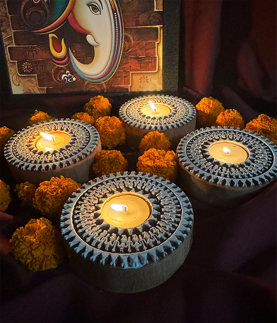 Wooden Devotion Diya (Set of 4 Diyas)