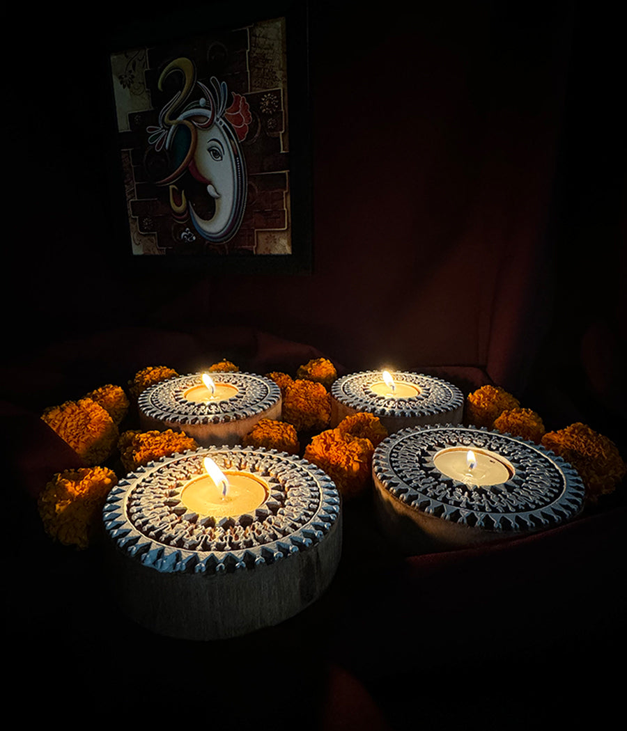 Wooden Devotion Diya (Set of 4 Diyas)