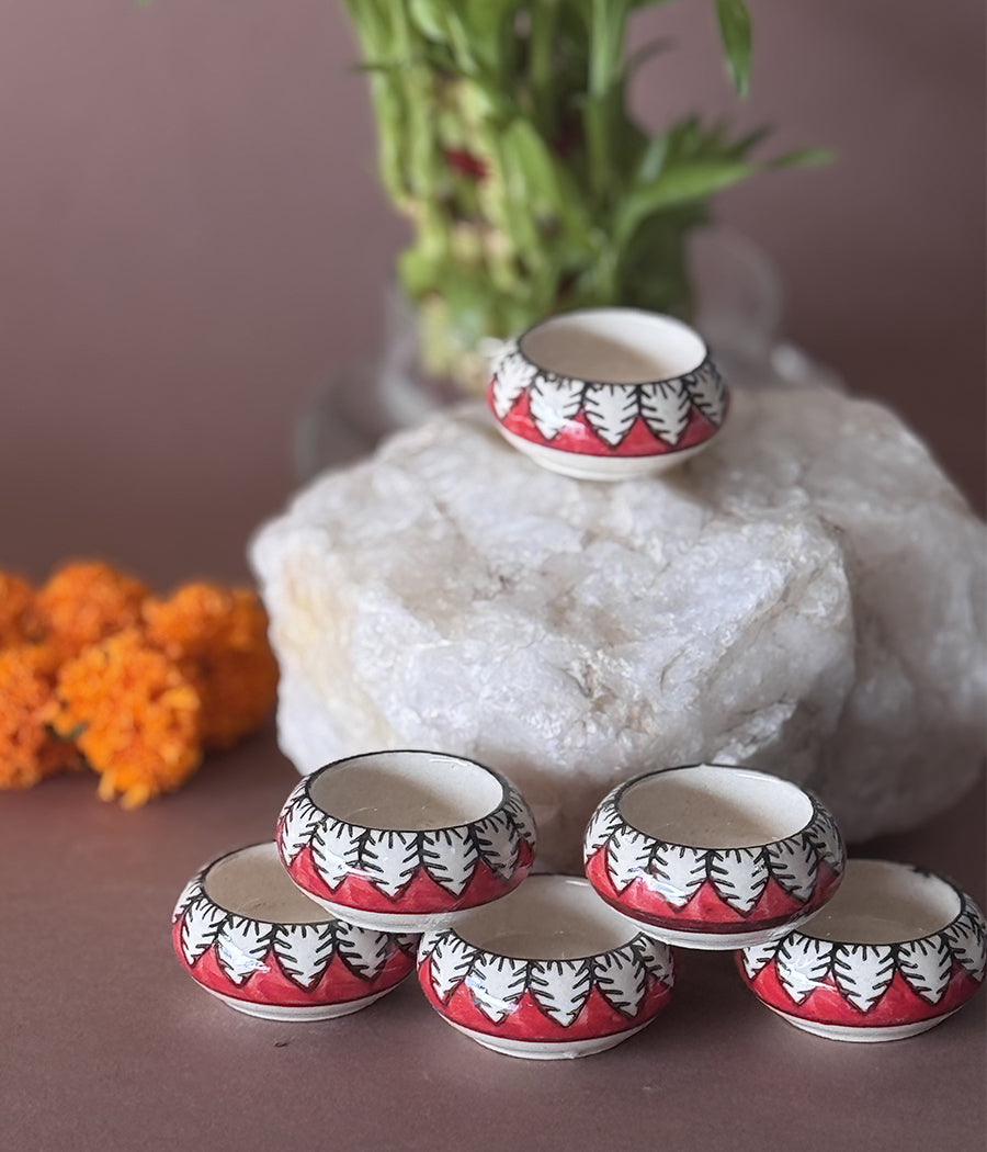 Red Leaf design Diya - Set of 6