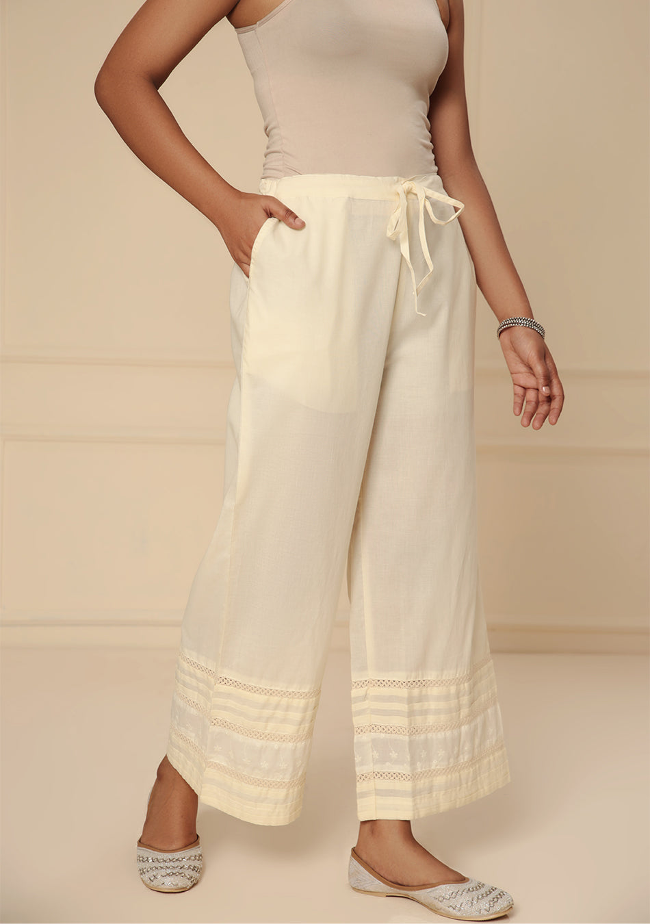 CREAM SCHIFFLY BORDER PANT