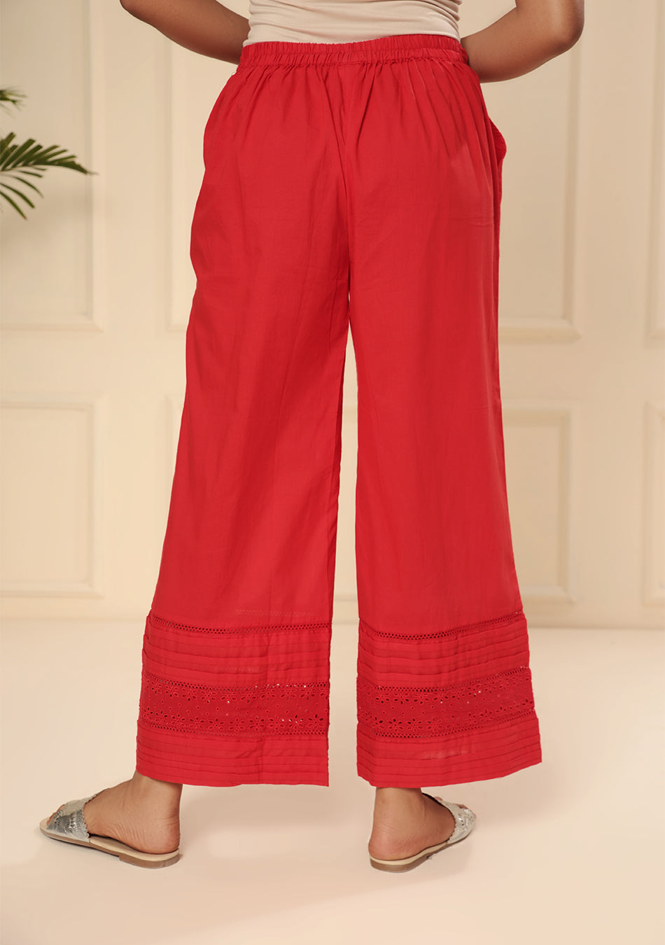 RED SCHIFFLY BORDER PANT