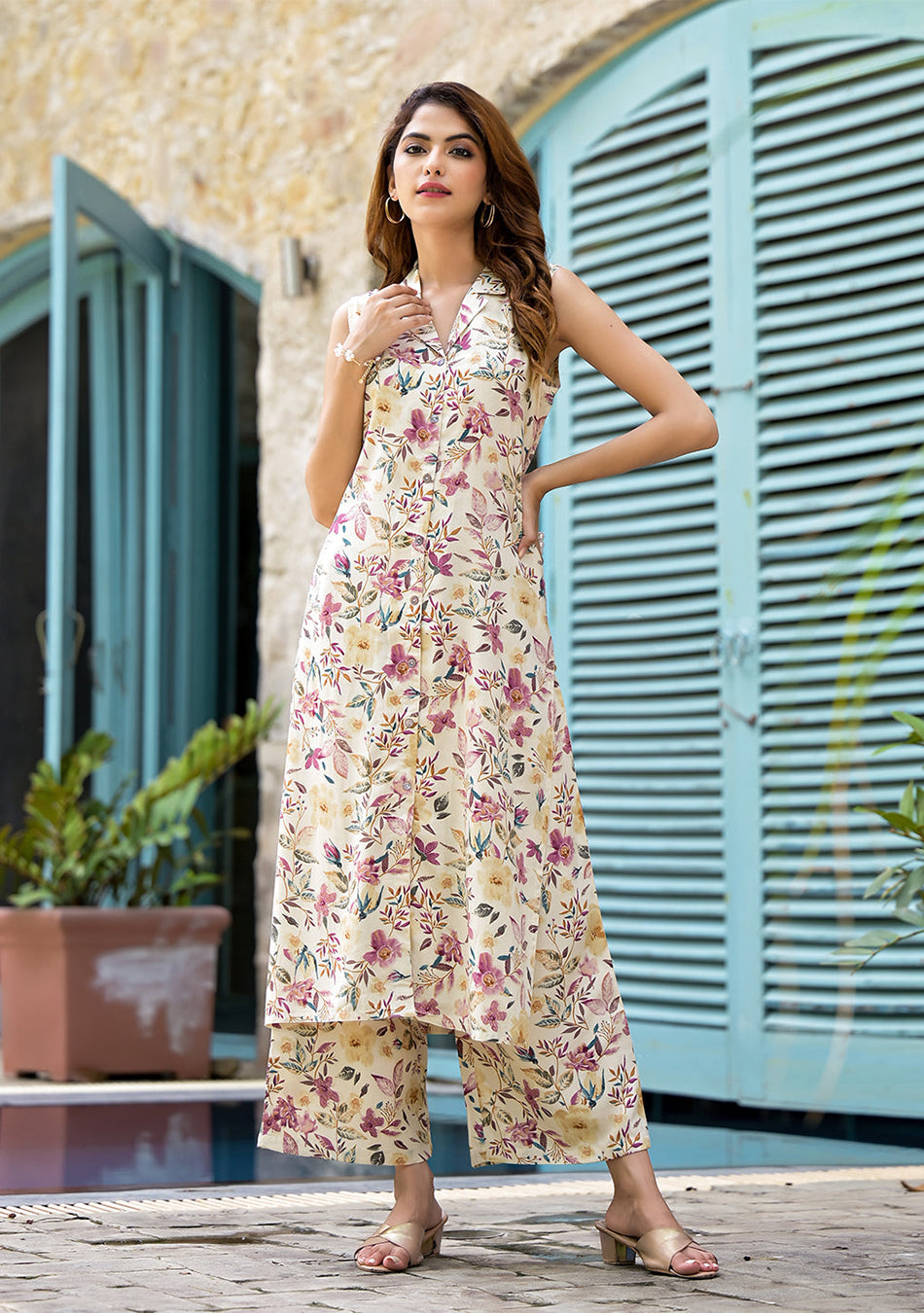 Cream Floral Printed A-Line Rayon Kurta Set