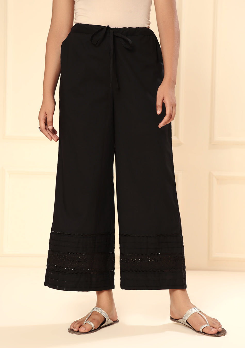 BLACK SCHIFFLY BORDER PANT