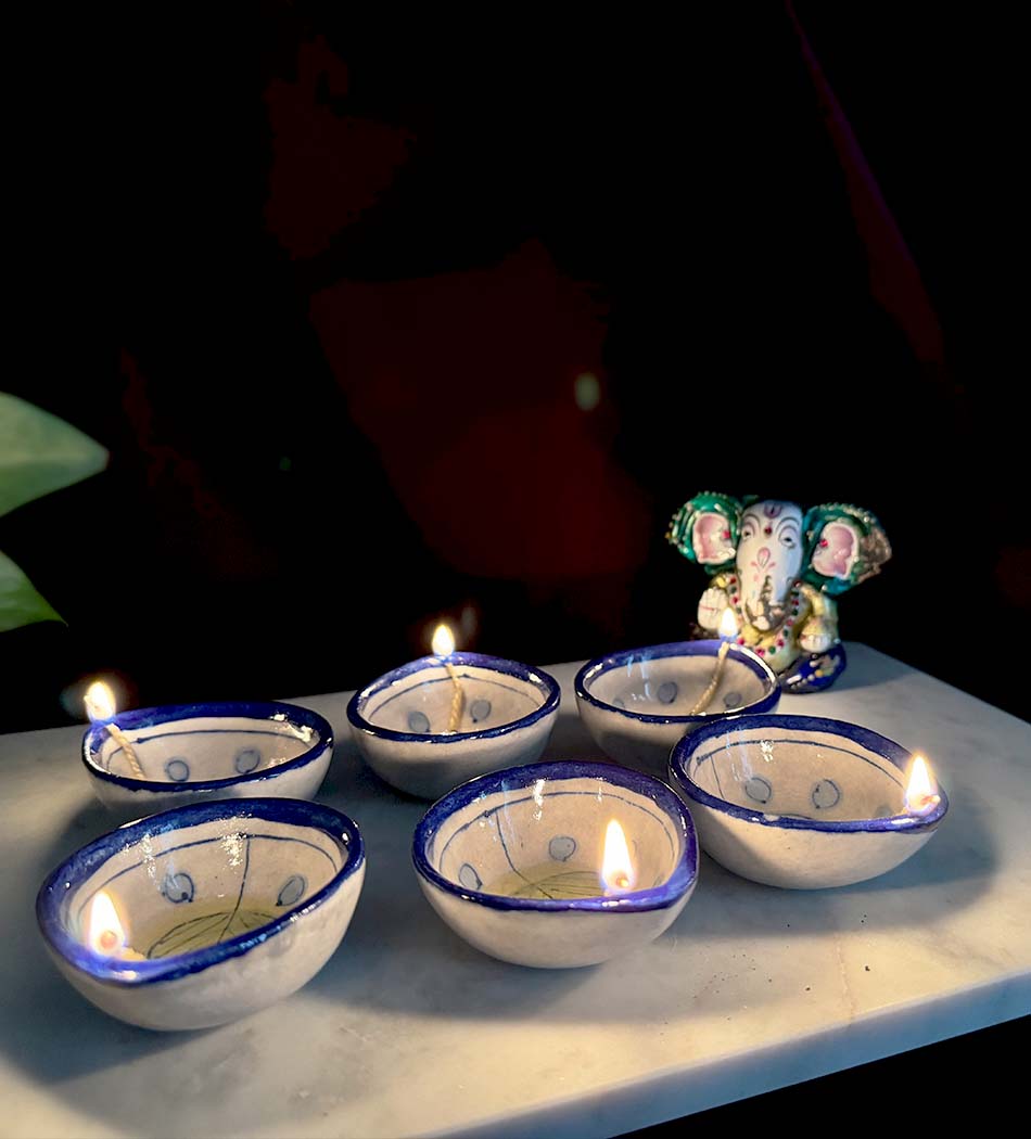 Blue Pottery Leaf Design Diya - Set of 6