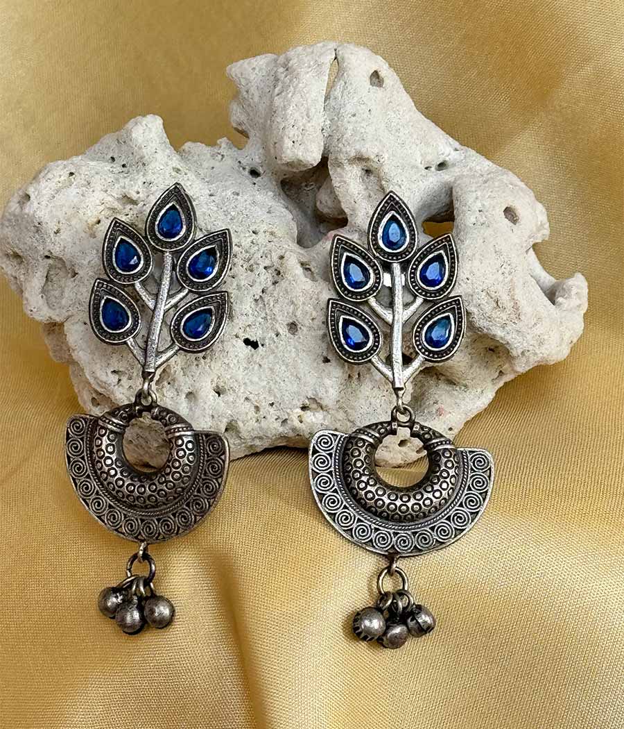 Buy online Silver Metal Drop Earring from fashion jewellery for Women by Nm  Creation for ₹599 at 50% off | 2024 Limeroad.com