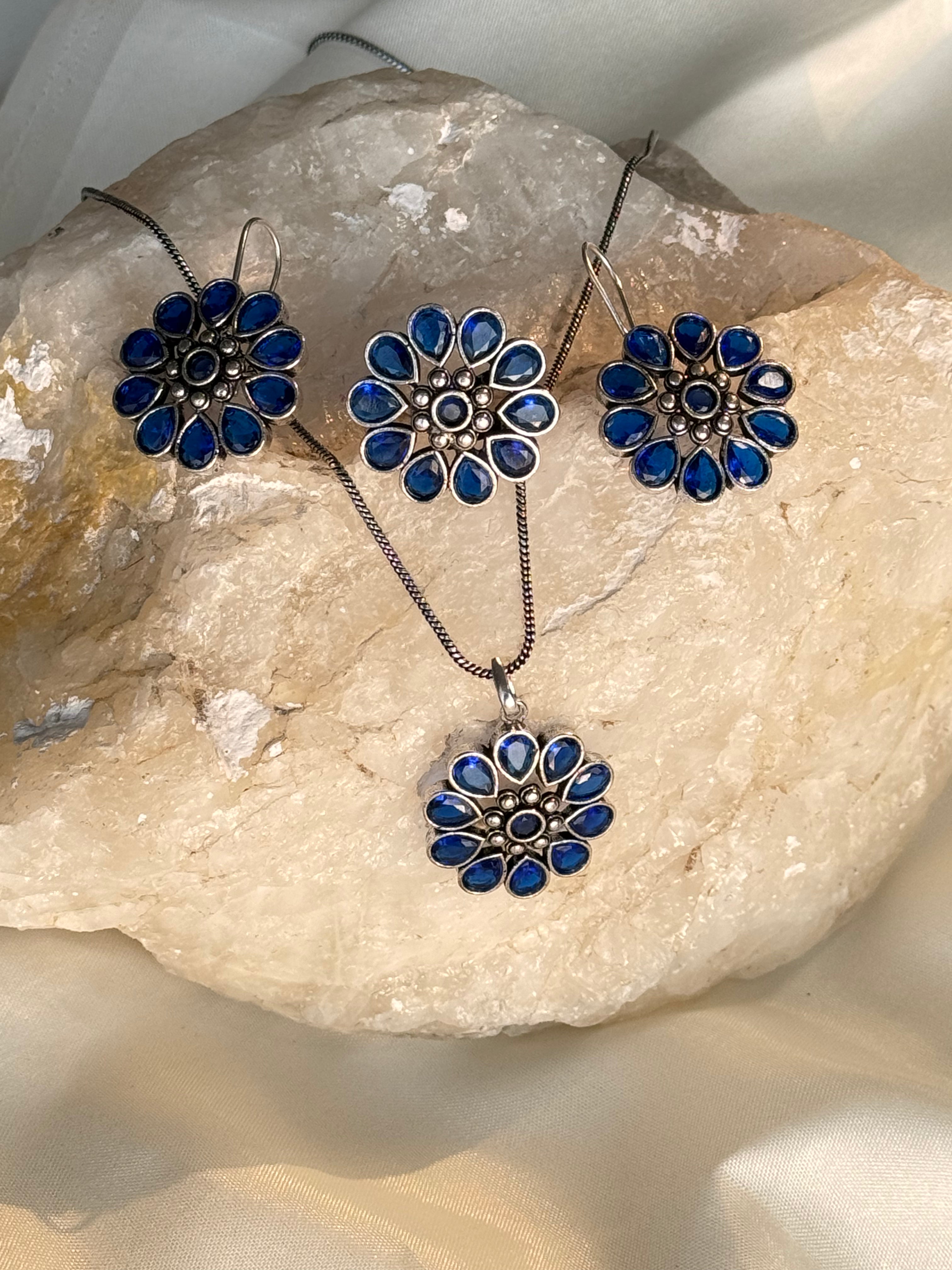 Sapphire Blossom Pendant Set