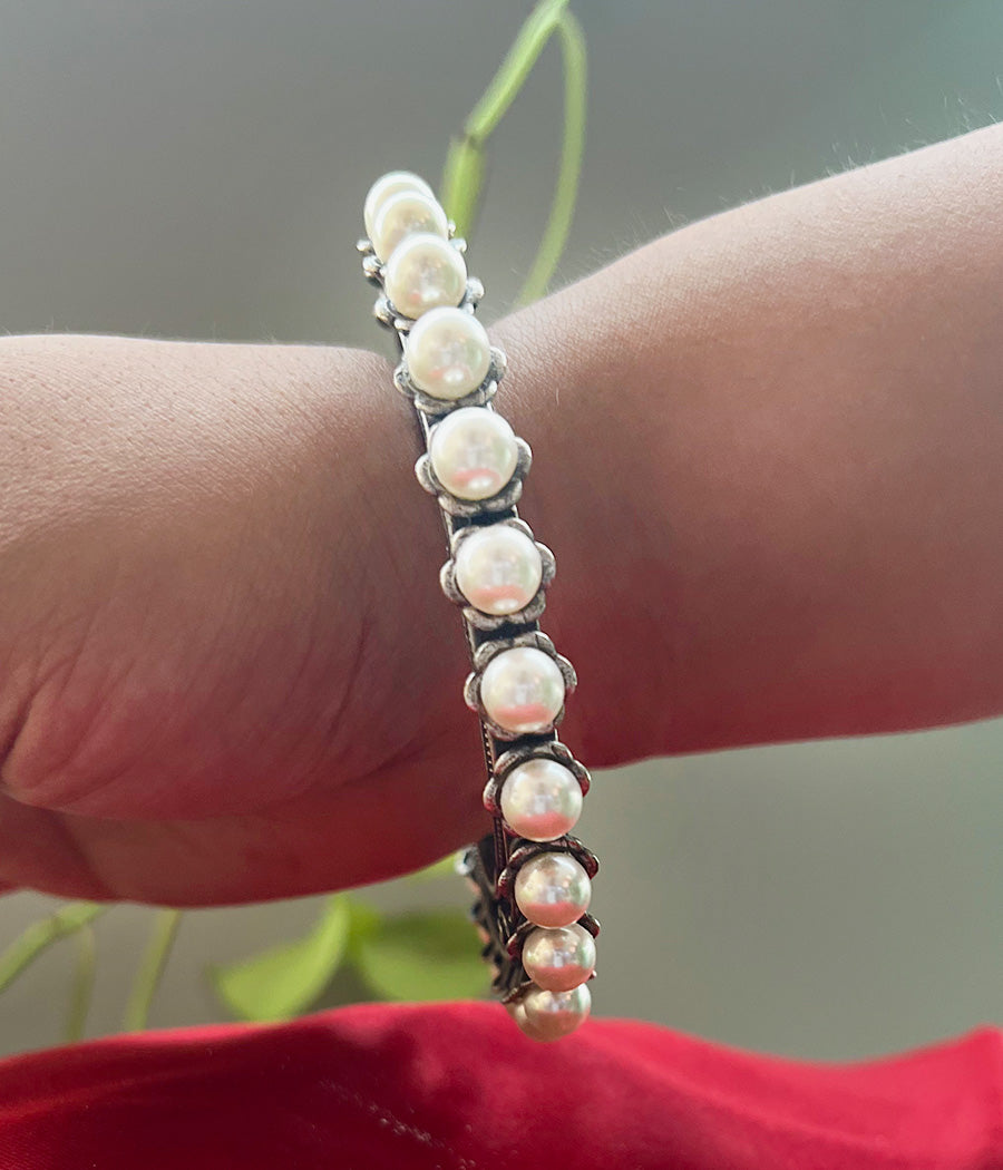 Pearl Openable Bangle