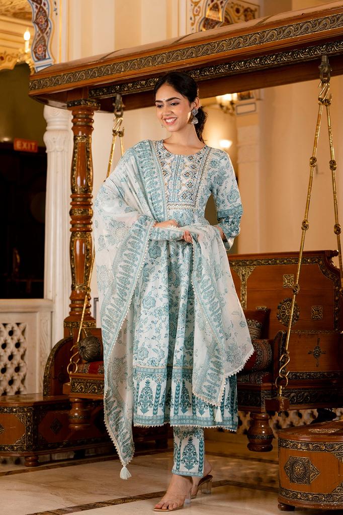 Lady's Elegance Blue Suit Set