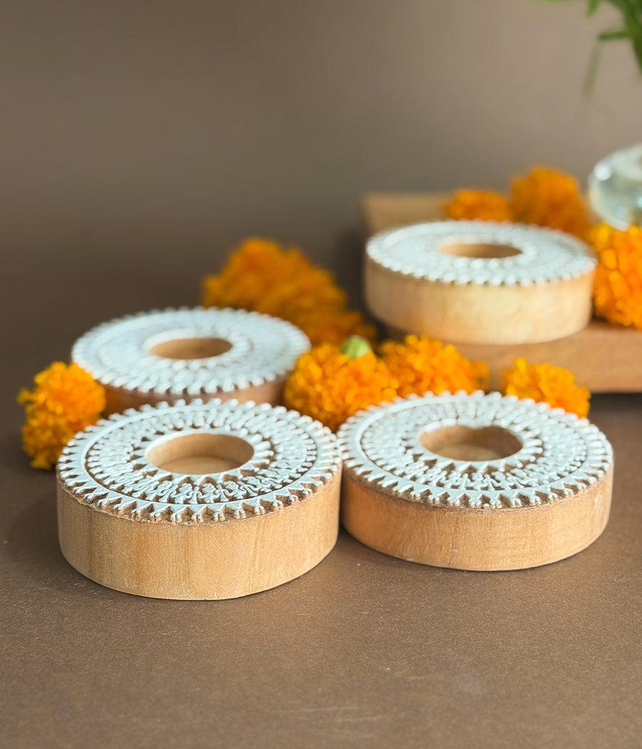 Wooden Devotion Diya (Set of 4 Diyas)