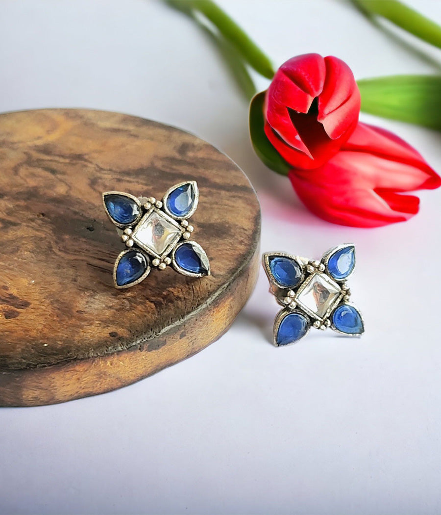 Snowy Blue Petal Stud Earrings