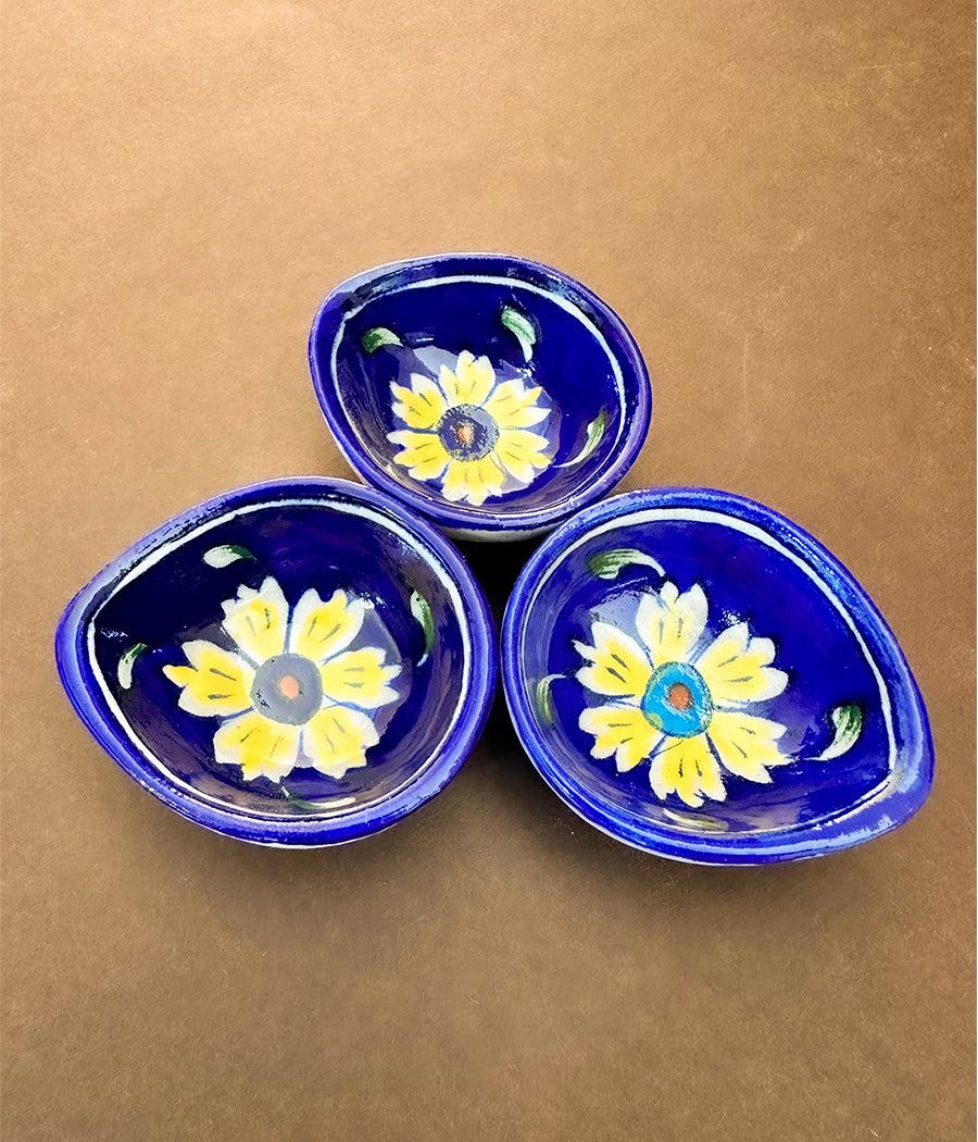 Blue Pottery Sun Flower Design Diya - Set of 6