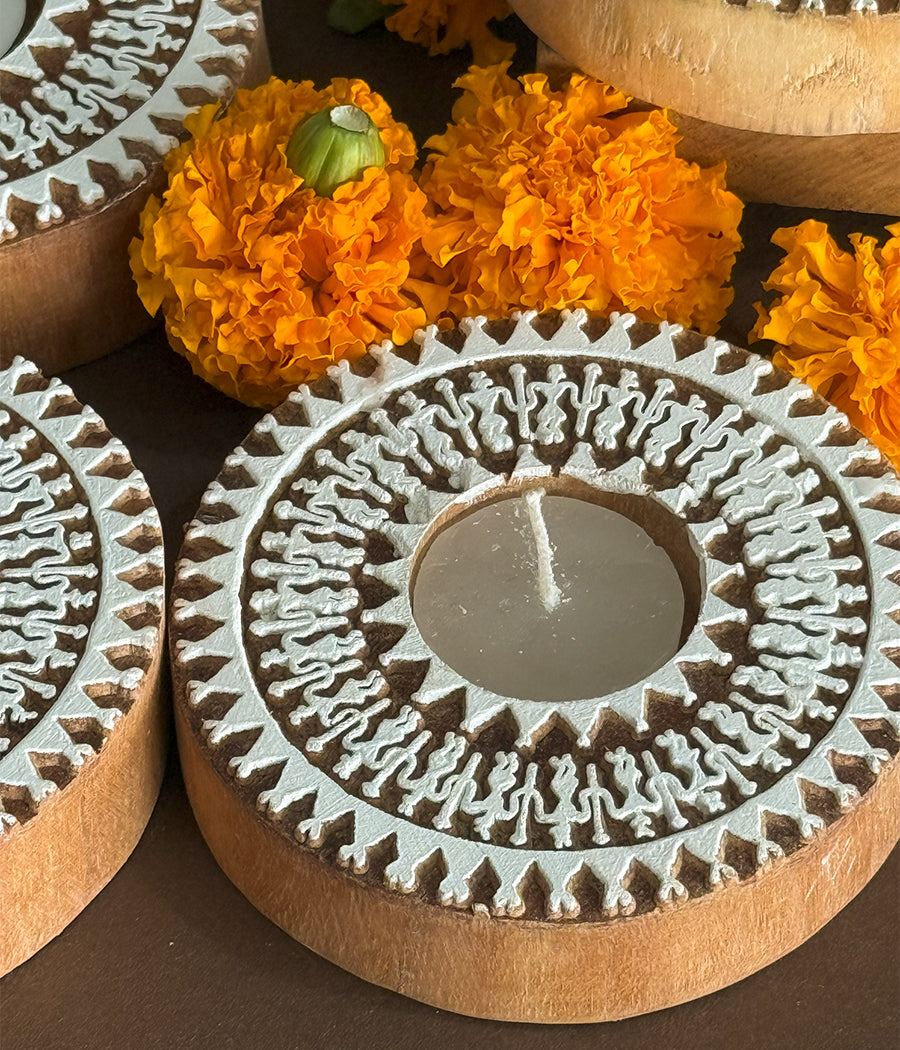 Wooden Devotion Diya (Set of 4 Diyas)