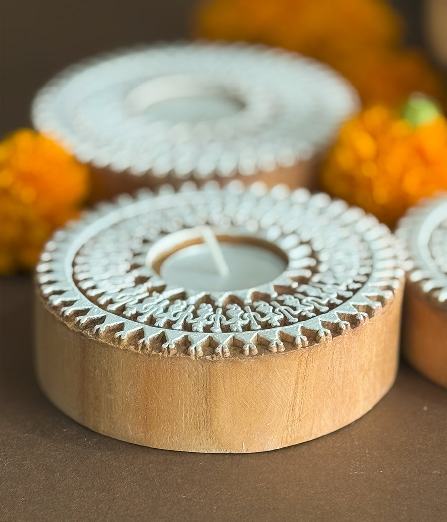 Wooden Devotion Diya (Set of 4 Diyas)