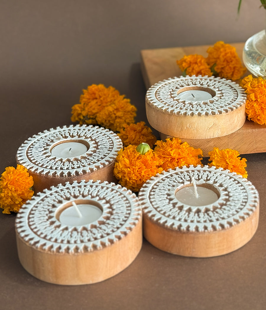 Wooden Devotion Diya (Set of 4 Diyas)