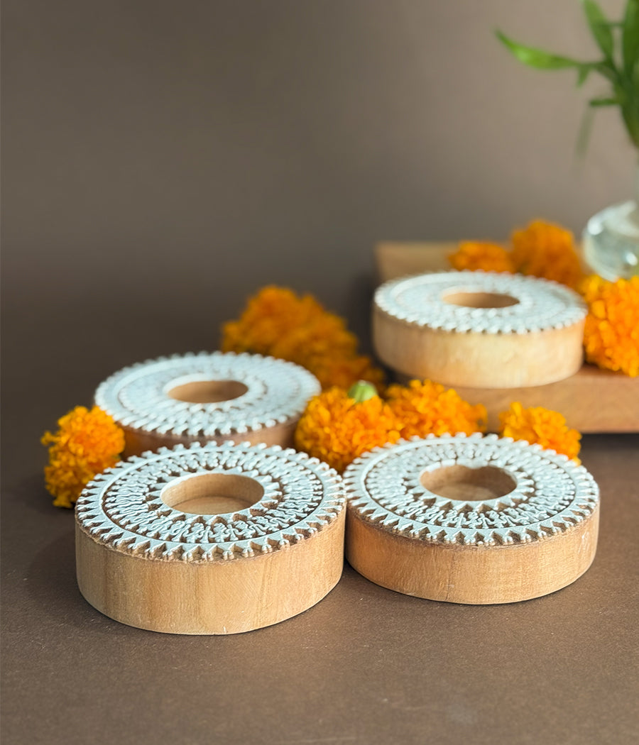 Wooden Devotion Diya (Set of 4 Diyas)