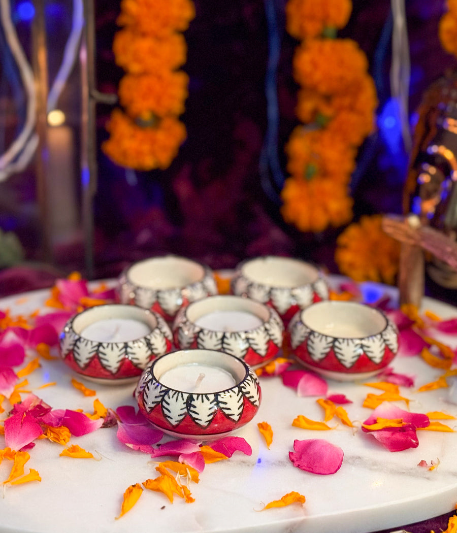 Red Leaf design Diya - Set of 6