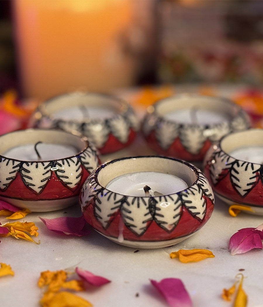 Red Leaf design Diya - Set of 6