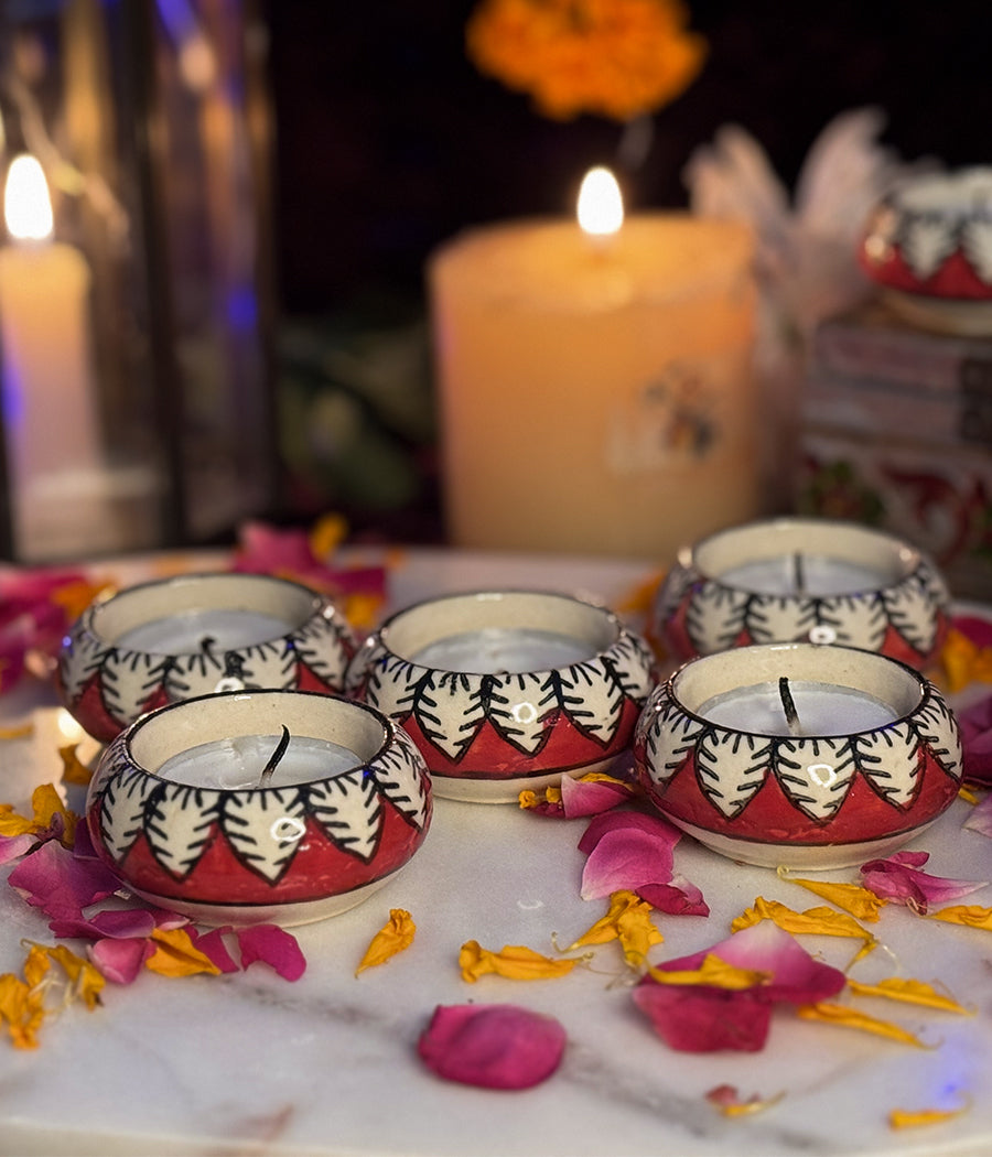 Red Leaf design Diya - Set of 6