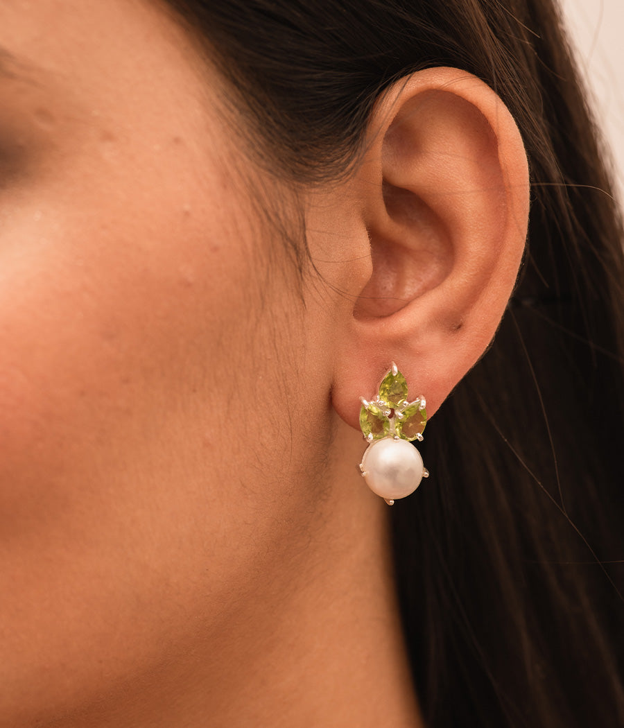 Leaf Cut Peridot & Pearl Earrings